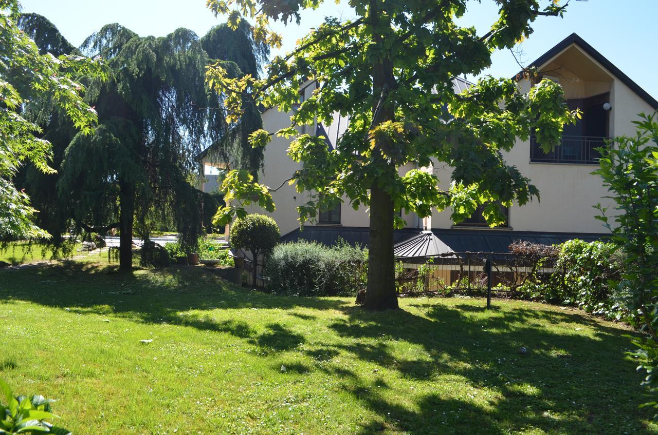 Villa Olivares Corbetta Exteriér fotografie